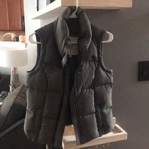 Abercrombie & Fitch puffer vest